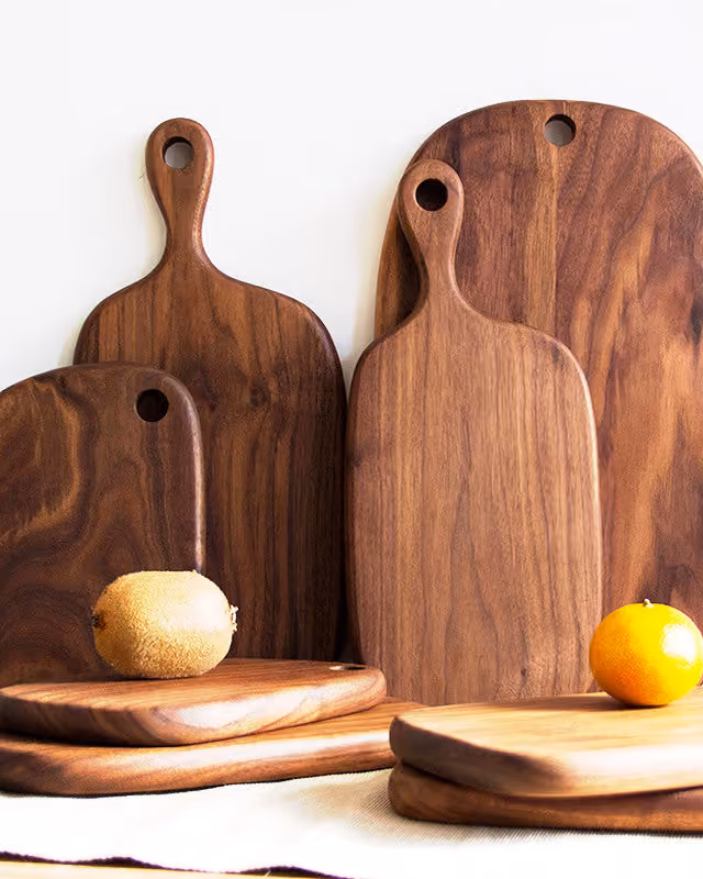 Omi Walnut Pizza Board